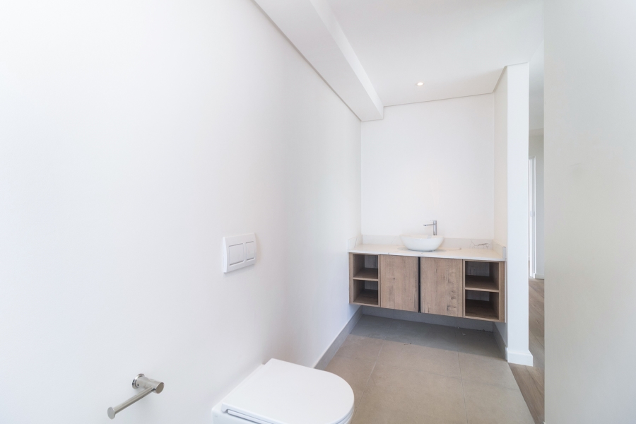 5 Bedroom Property for Sale in Mount Royal Golf Estate Western Cape